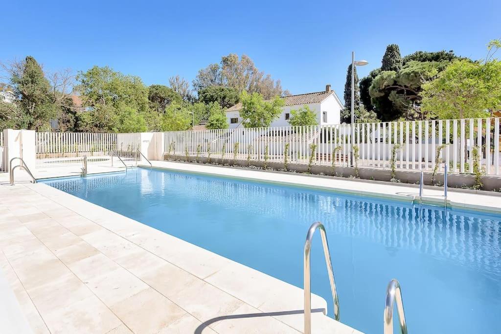 Beachside Retreat In Elviria, Near Amenities! Marbella