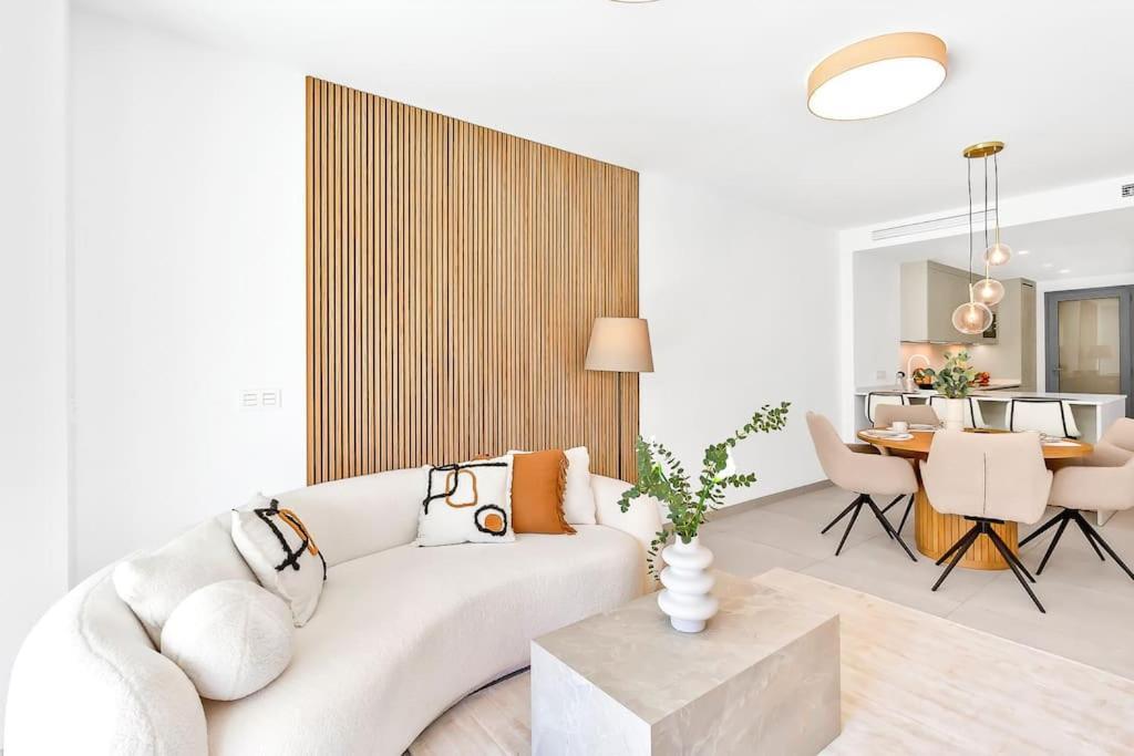Beachside Retreat In Elviria, Near Amenities! * Marbella