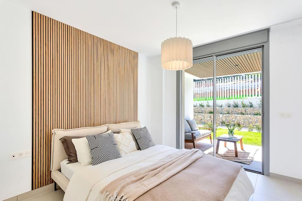 Beachside Retreat In Elviria, Near Amenities! Apartment Marbella